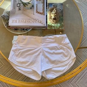 Lululemon Speed Up Low-Rise Lined Shorts 2.5